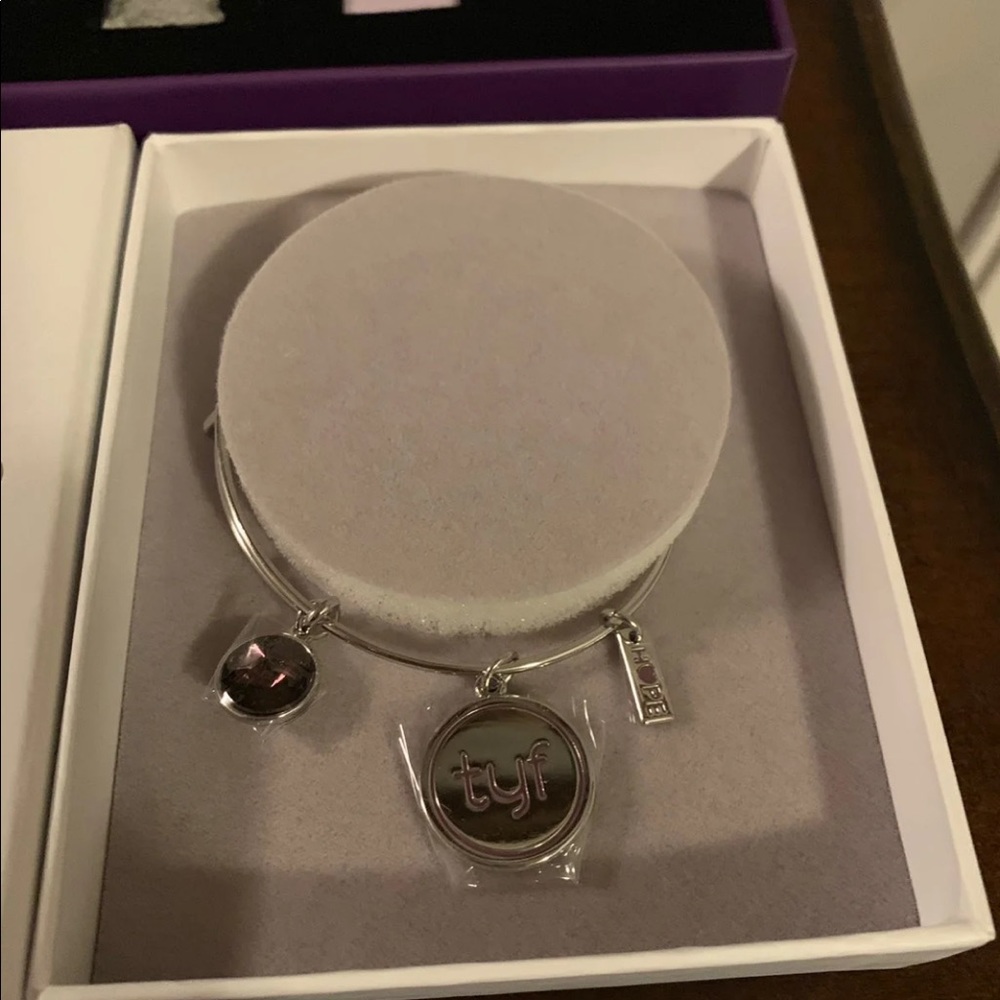 The Younique Foundation Bangle
